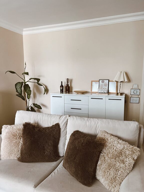 Tips for Creating a Cozy and Inviting Home Environment on a Budget